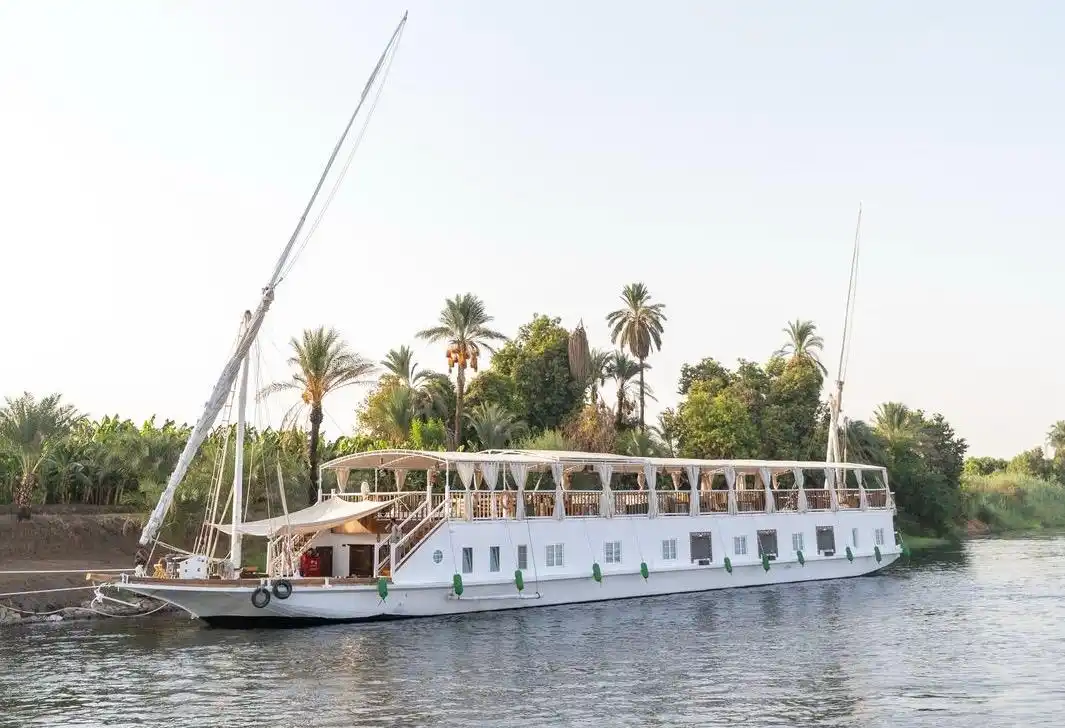 Nil Dahabya Trip 4 Nights from Aswan to Luxor